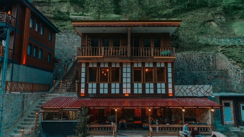Чамлыхемшин: River Deluxe Boutique