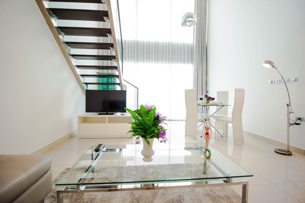 Паттайя: Wong Amat Tower Condominium