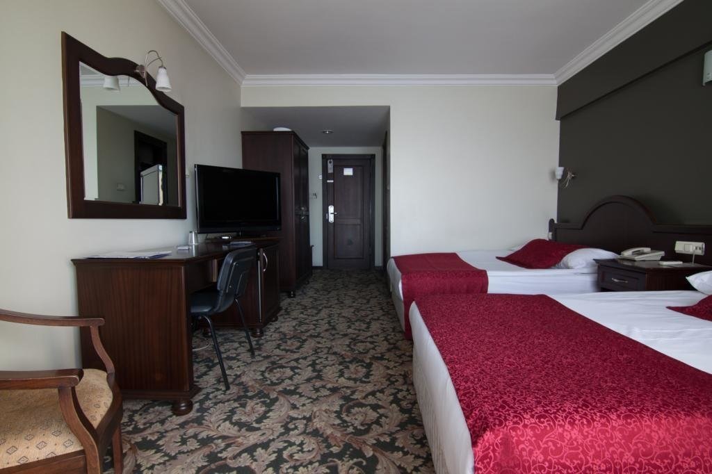 Hotel Emirgan — фото 1