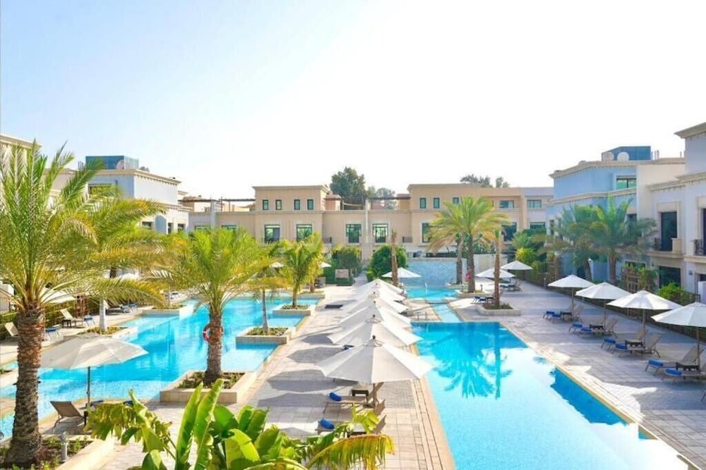 Абу-Даби: ANDALUS AL SEEF RESORT &amp; SPA