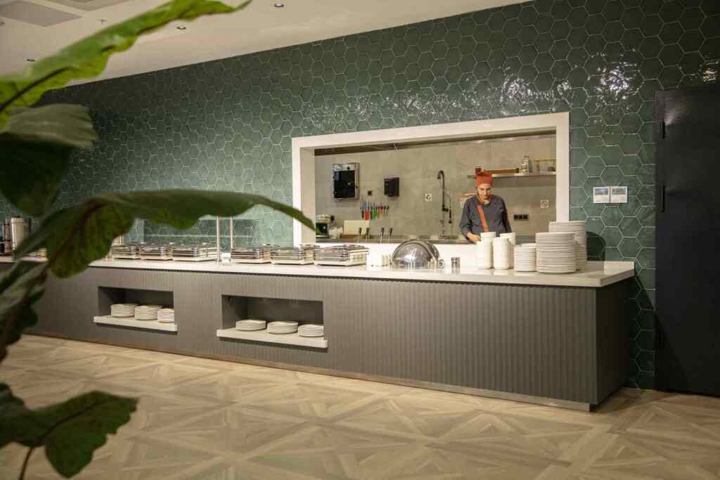 Трабзон: V Center Hotel