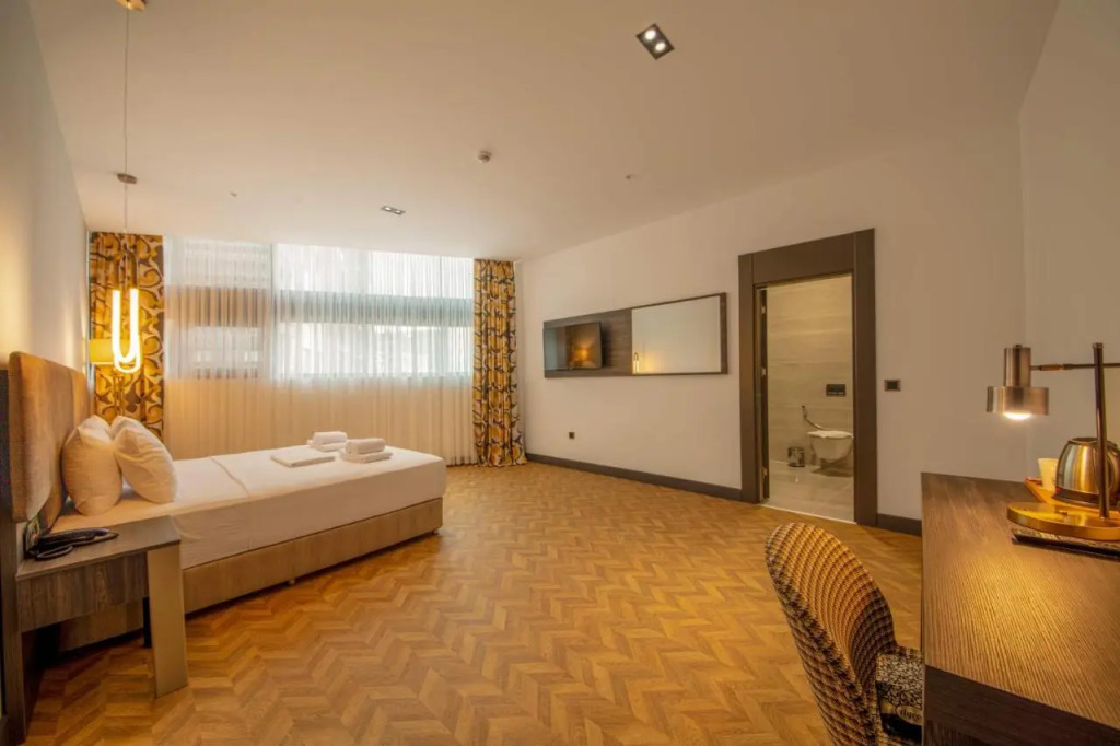 Трабзон: V Center Hotel