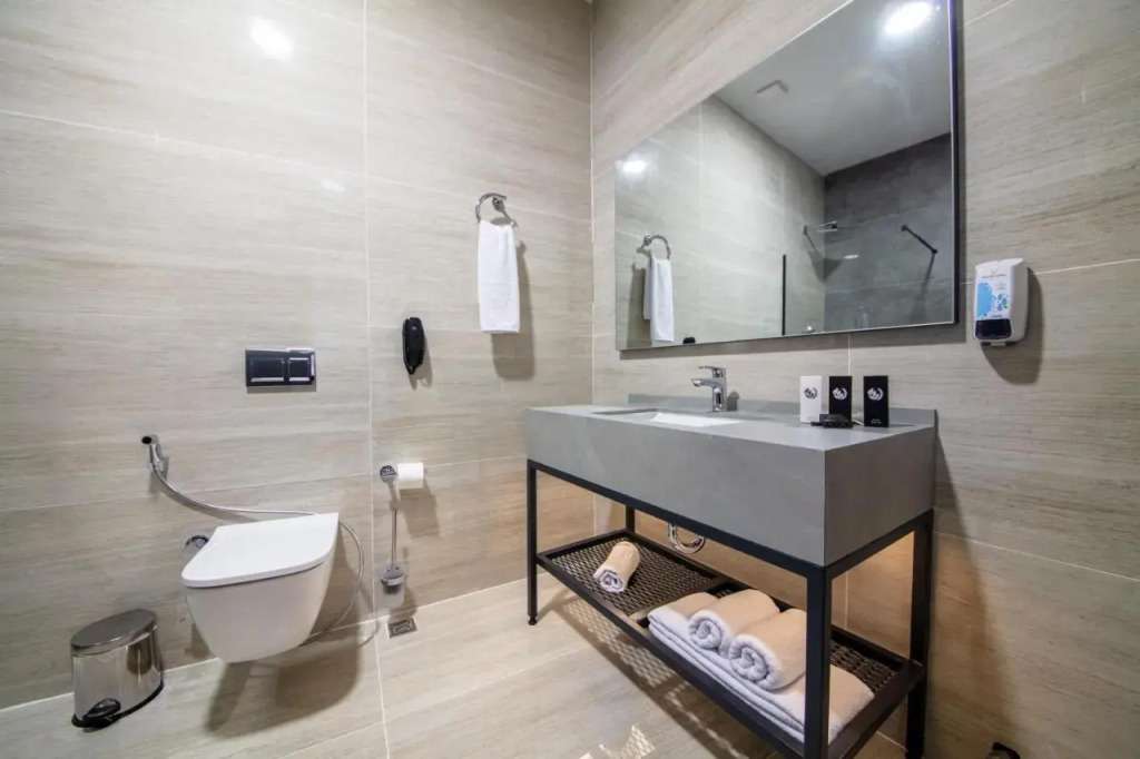 Трабзон: V Center Hotel