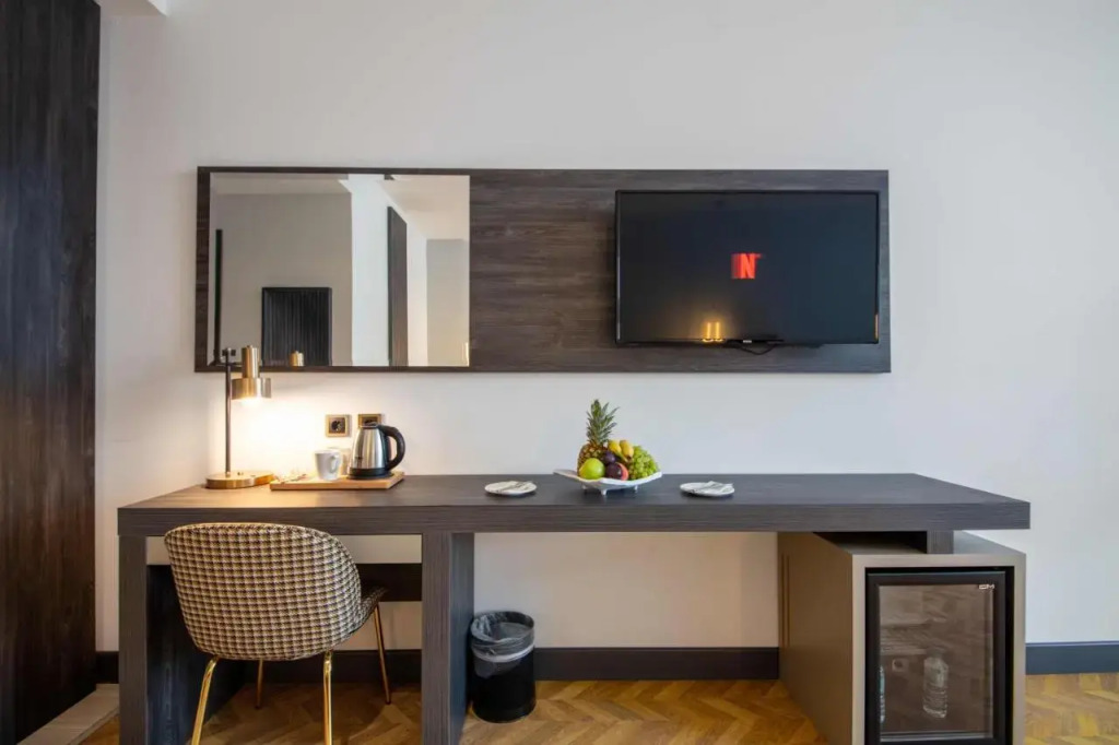 Трабзон: V Center Hotel