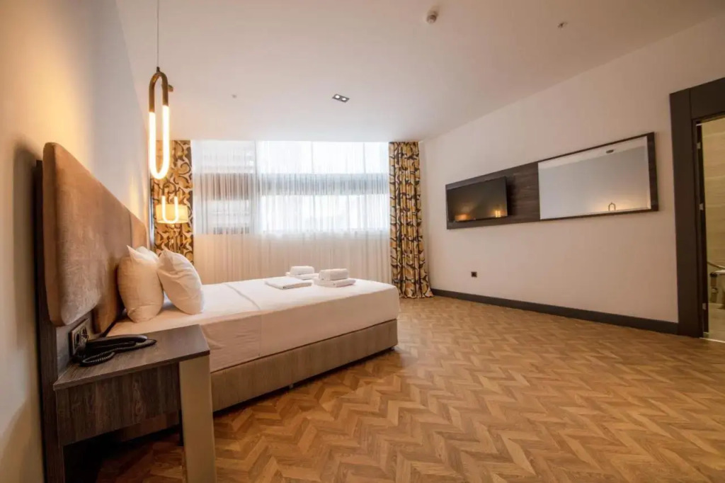 Трабзон: V Center Hotel