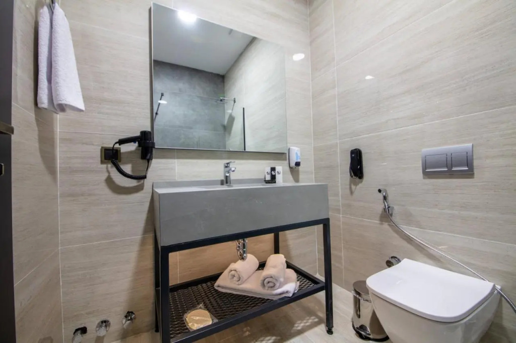 Трабзон: V Center Hotel