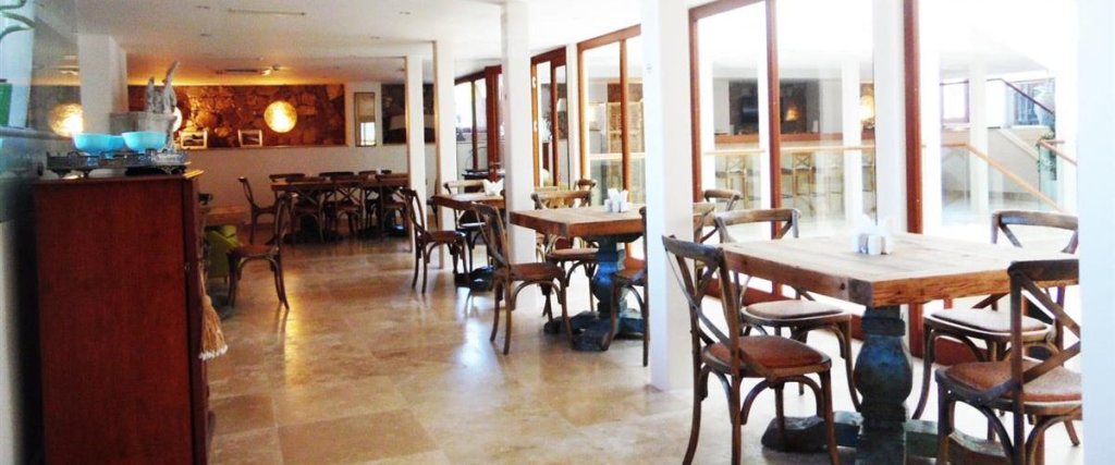 Бозджаада: Şonef House Otel