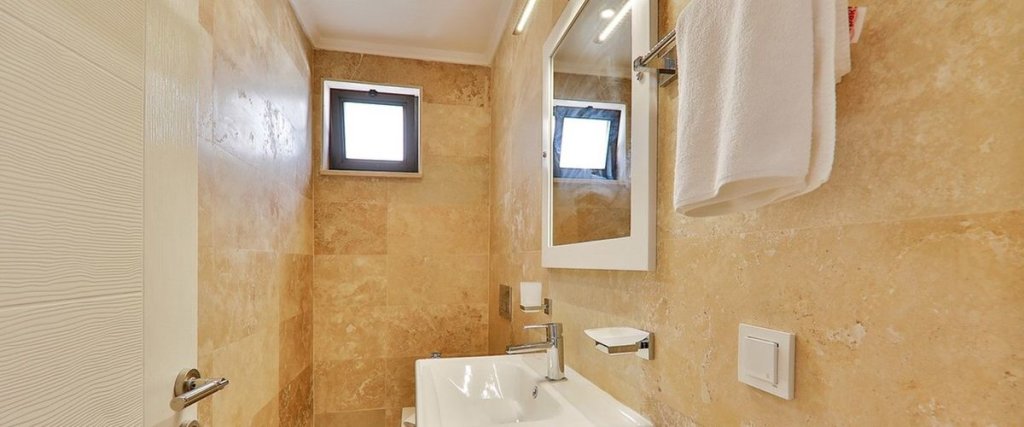 Исламлар: Villa Nare 5