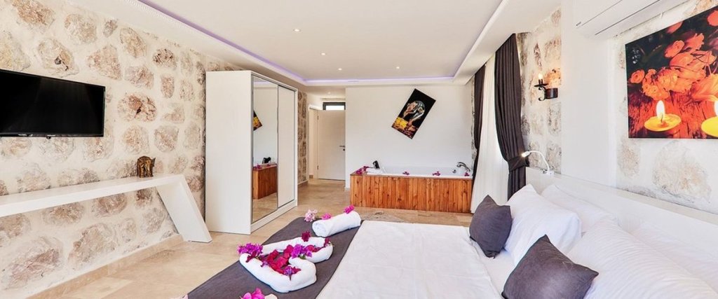 Исламлар: Villa Nare 5