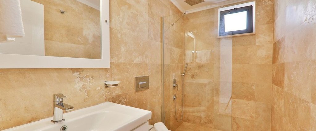 Исламлар: Villa Nare 5