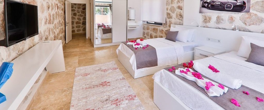 Исламлар: Villa Nare 5