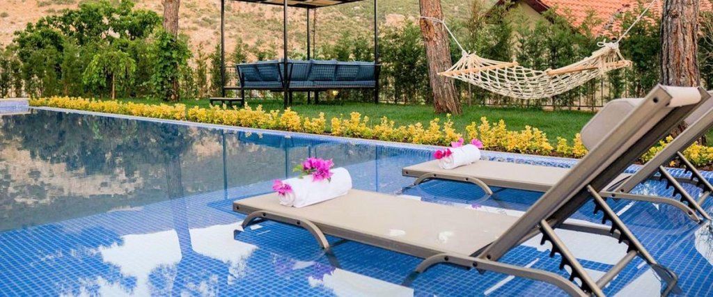 Исламлар: Villa Nare 1