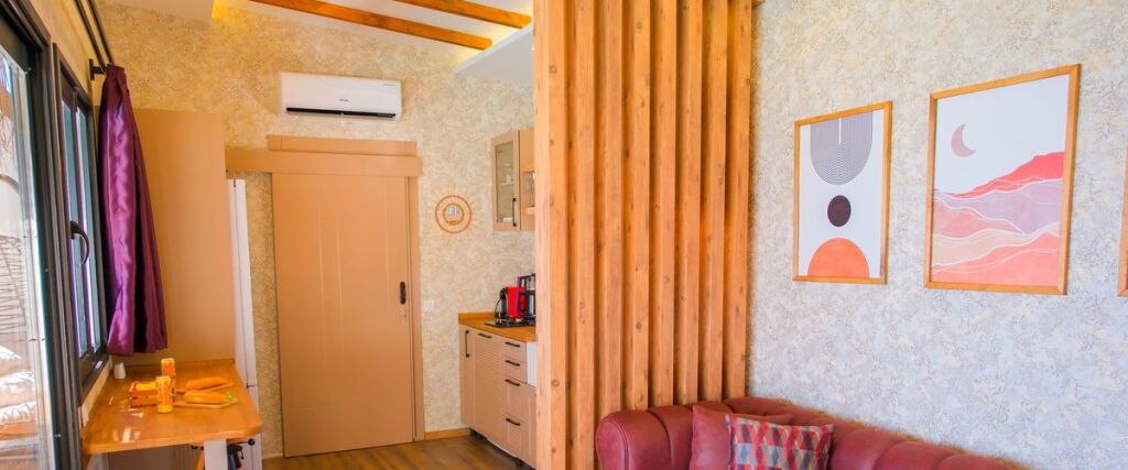 Калкан: Woo House