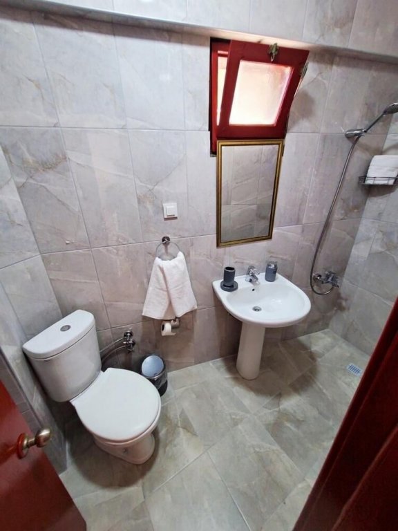 Бурхание: Blue Topas Otel