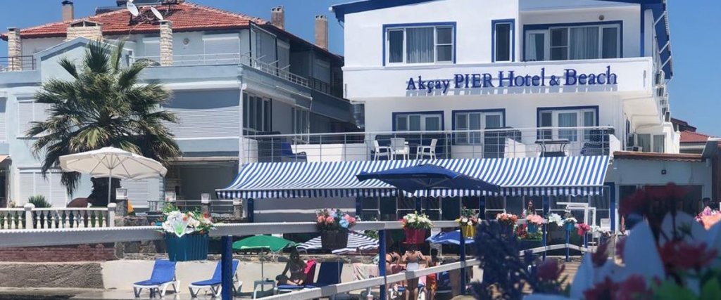 Эдремит: Akcay Pier