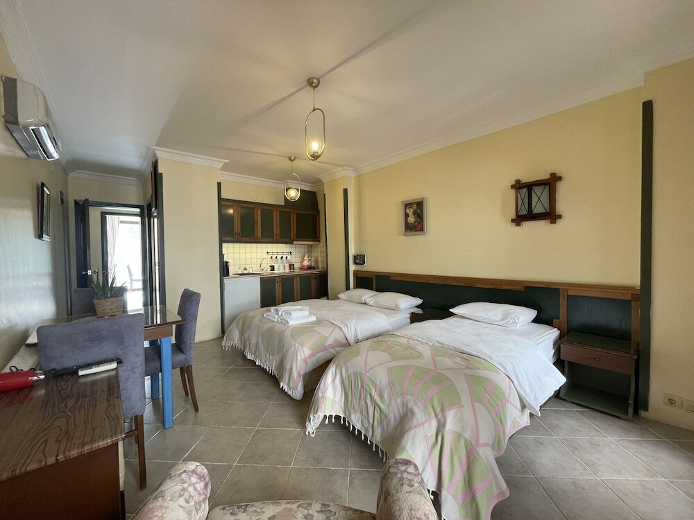 Фоча: Amphora Rooms Foça