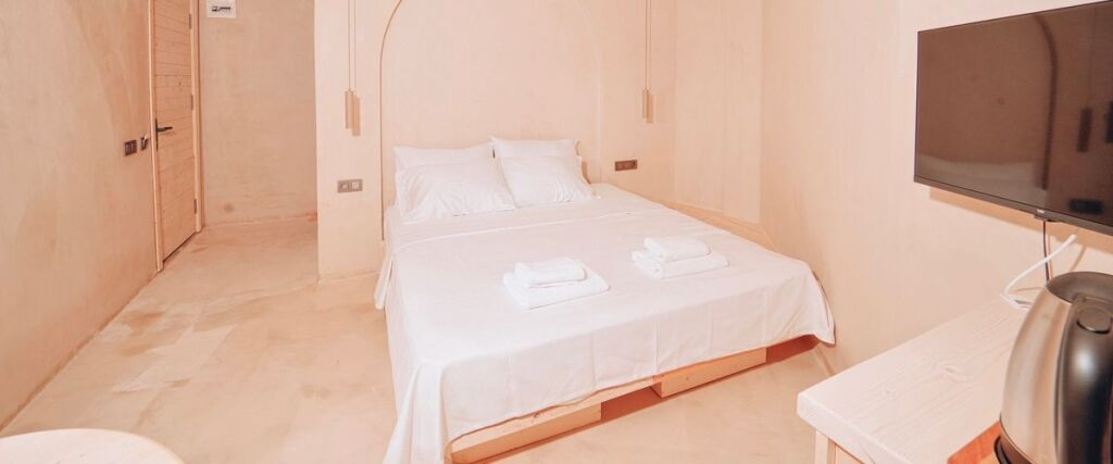 Гюндоган: Felix Rooms