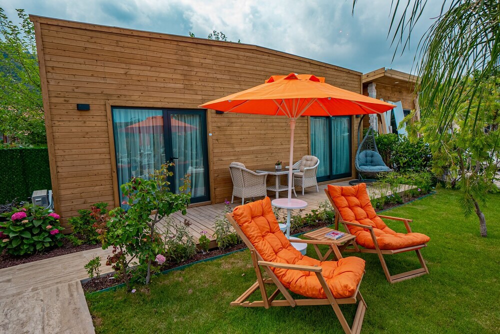 Чиралы: Cirali Hestia Lodge