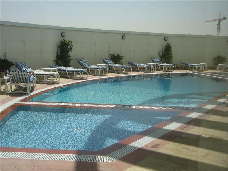 Дубай: Dubai Apartments - Jumeirah Lake Towers - Goldcrest