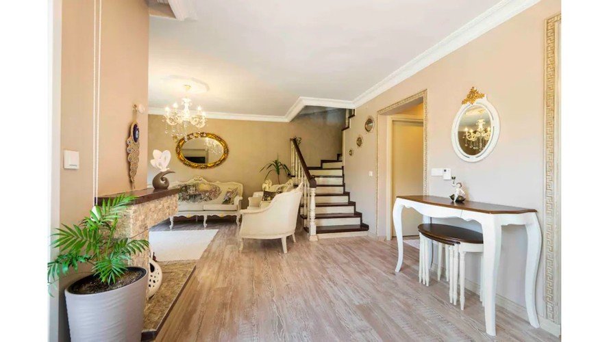 Бююкчекмедже: Estelle Luxury House