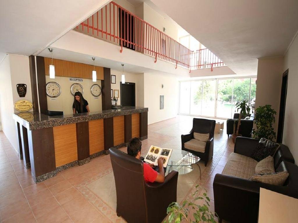 Кемер: Q Max Apart Otel