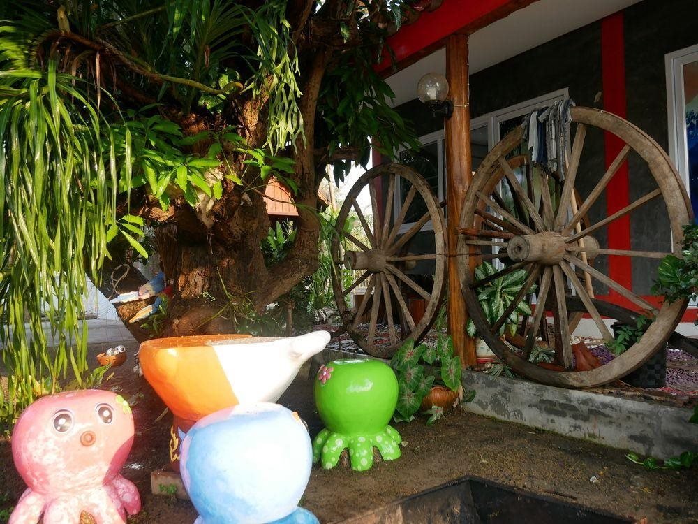 Нанг-Ронг: Baan Petsumran Resort