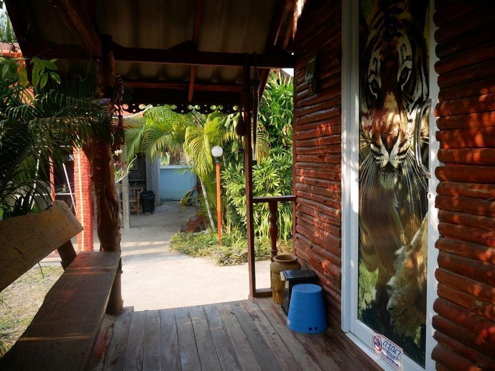 Нанг-Ронг: Baan Petsumran Resort