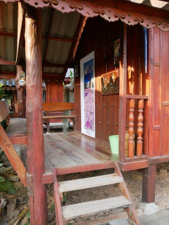 Нанг-Ронг: Baan Petsumran Resort
