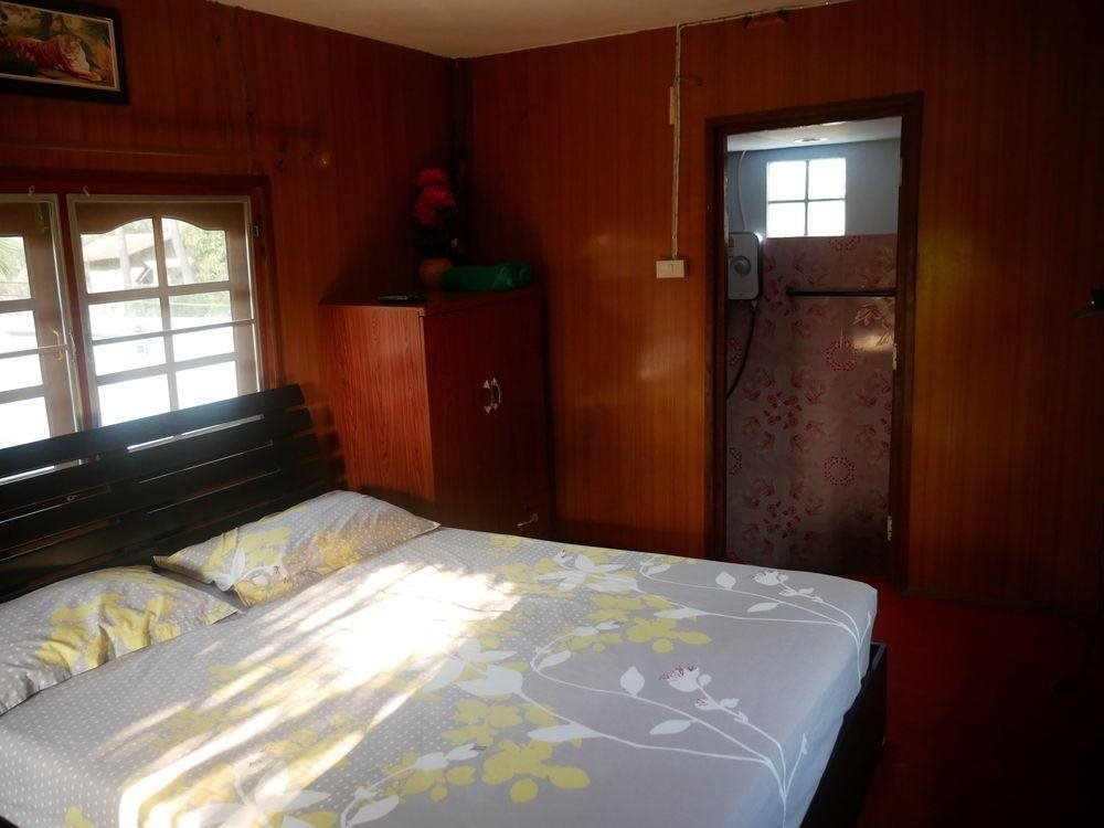 Нанг-Ронг: Baan Petsumran Resort