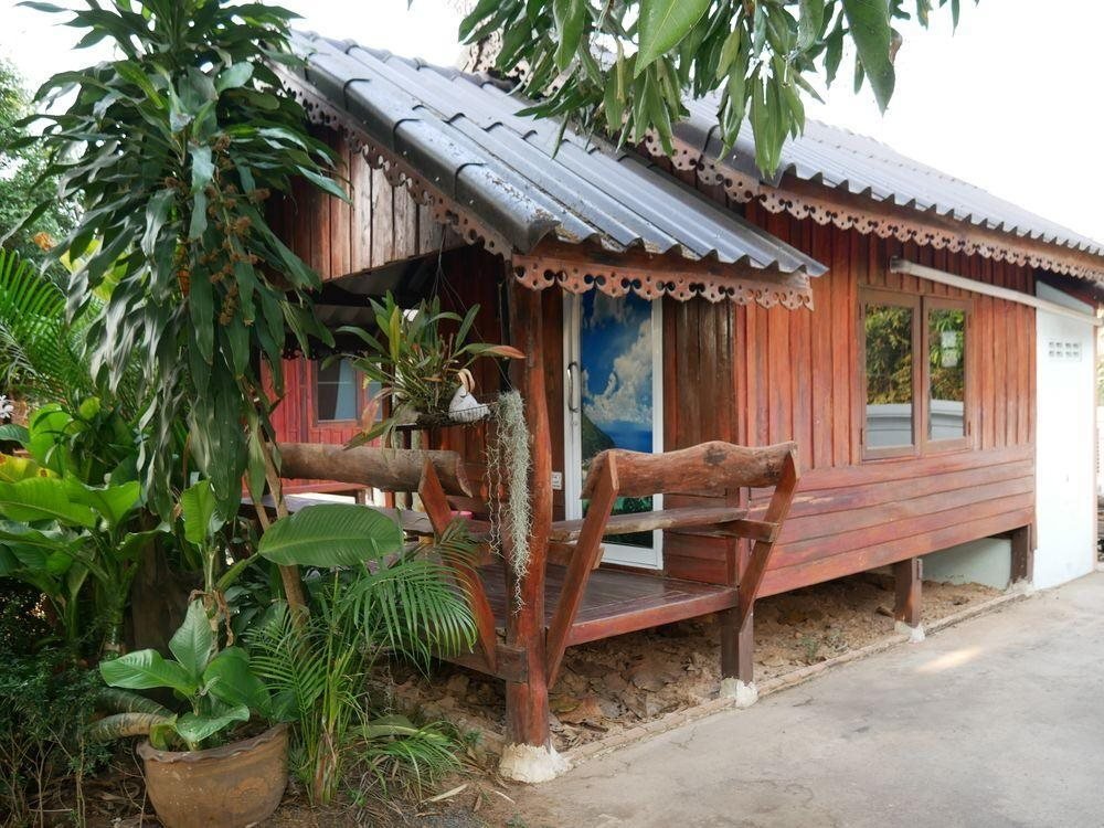 Нанг-Ронг: Baan Petsumran Resort