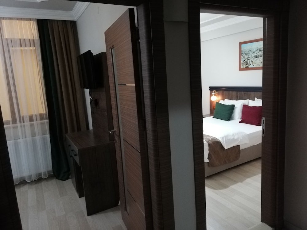 Ван: Comfort Suites Hotel