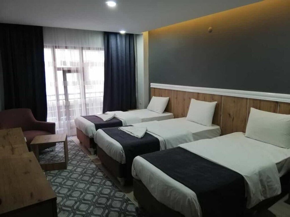 Ван: Comfort Suites Hotel