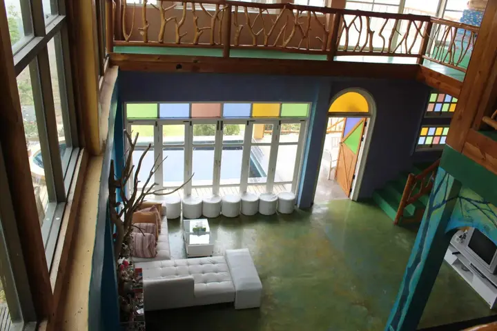 Паи: Baan Pai Fah Pai Fun