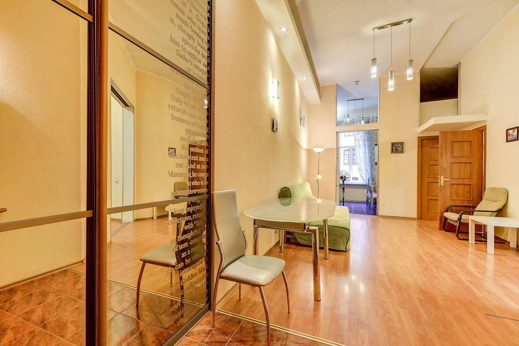Санкт-Петербург: Apartment Vesta on Nevsky