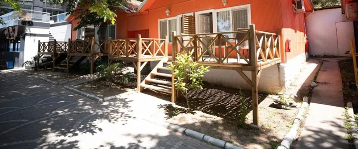 Бартын: Inkum Terrace Hotel