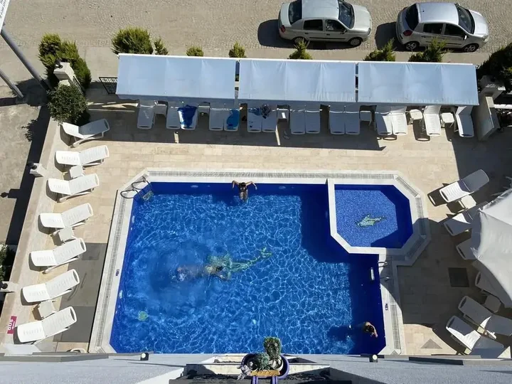 Айвалык: Nergiz Hotel