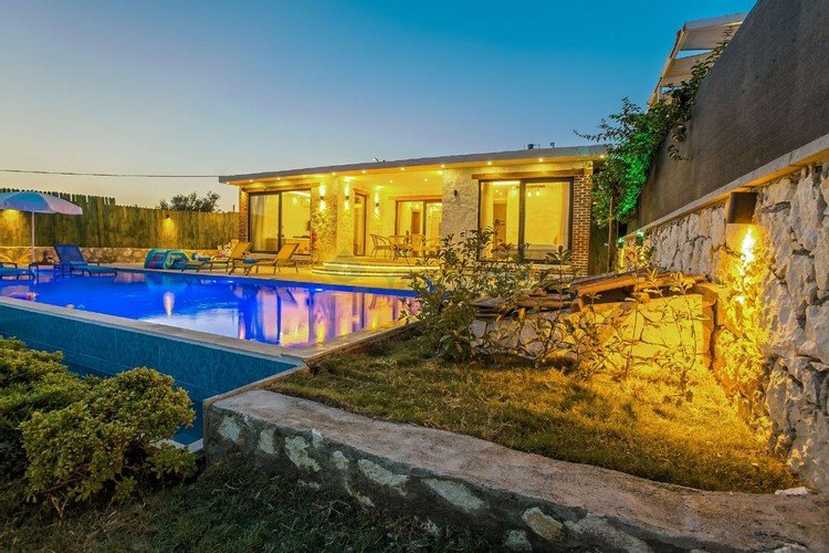 Киник: Villa Asel Stone