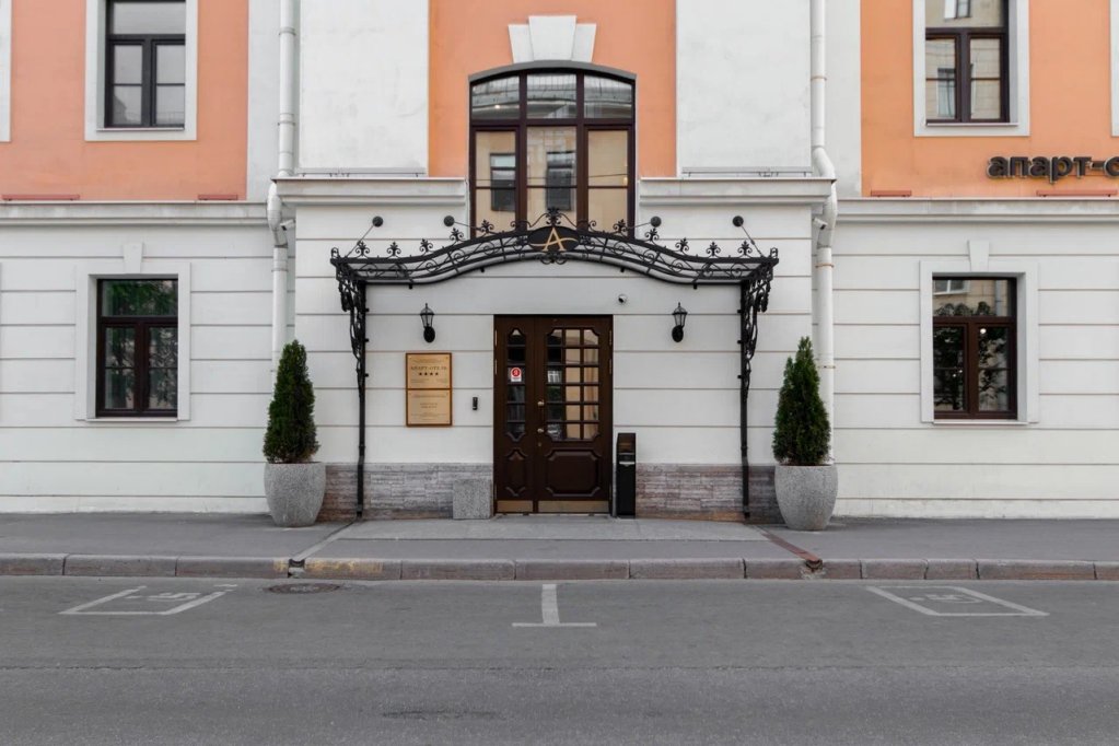 Санкт-Петербург: Квартира Подъездной переулок 13