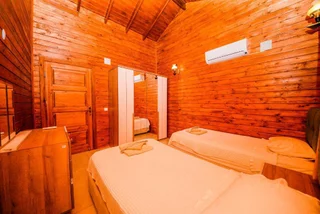 Исламлар: Villa Woodhouse