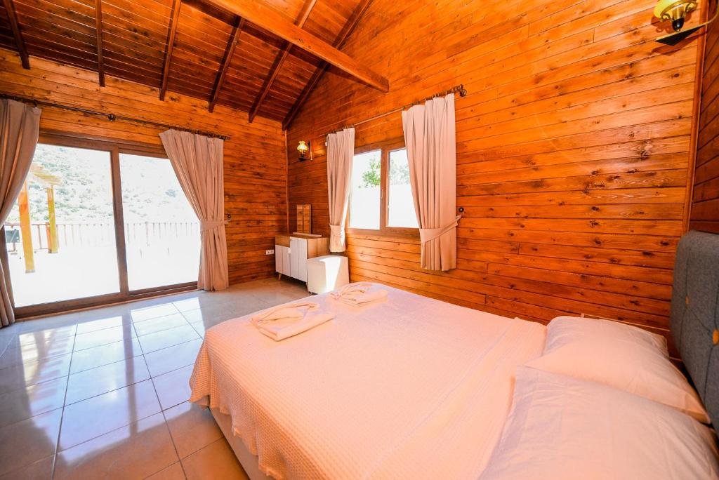 Исламлар: Villa Woodhouse