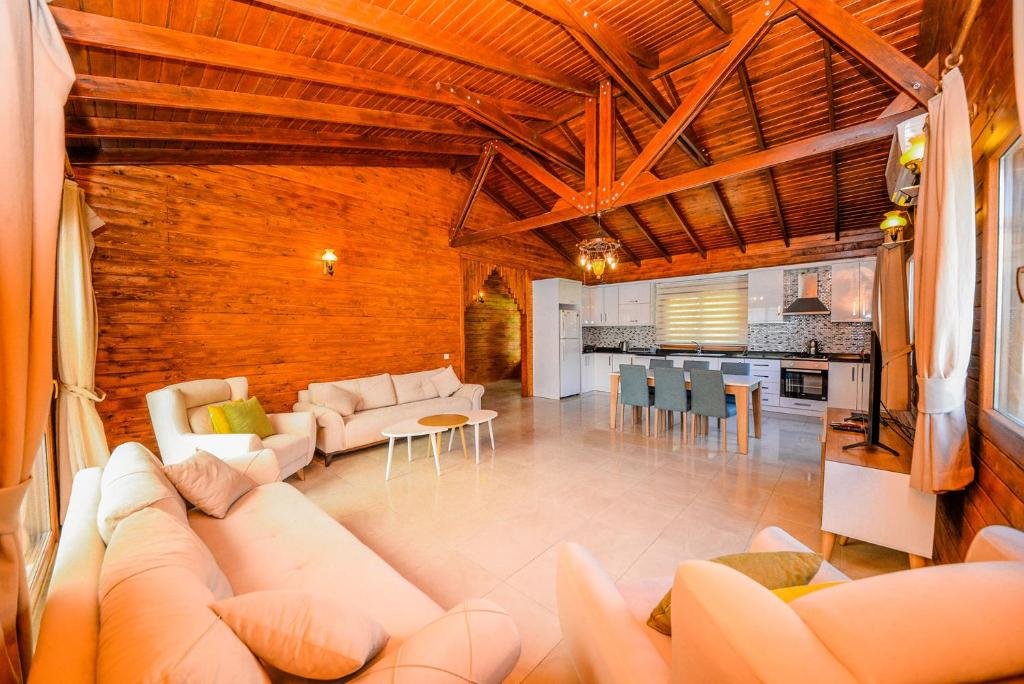 Исламлар: Villa Woodhouse