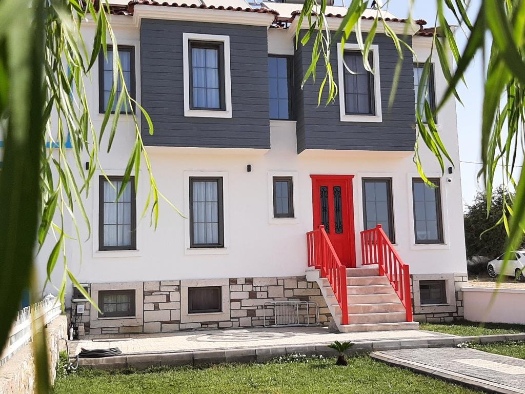 Бозджаада: AdaLoca Otel (+12 Yetişkin Oteli)