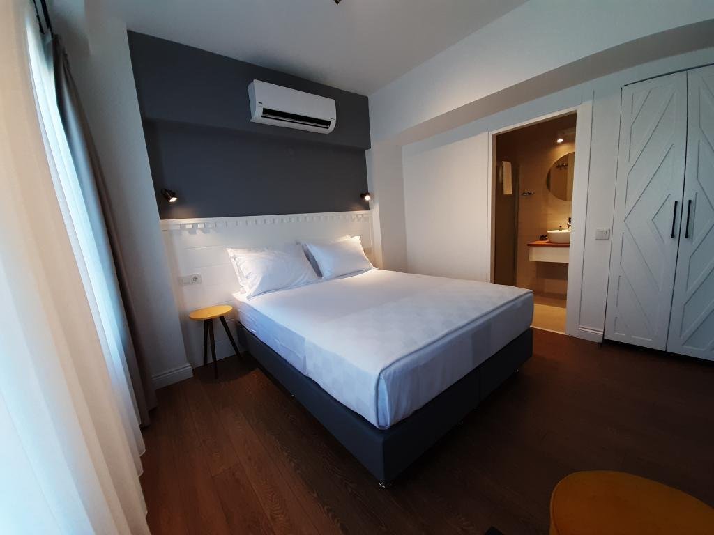 Бозджаада: AdaLoca Otel (+12 Yetişkin Oteli)