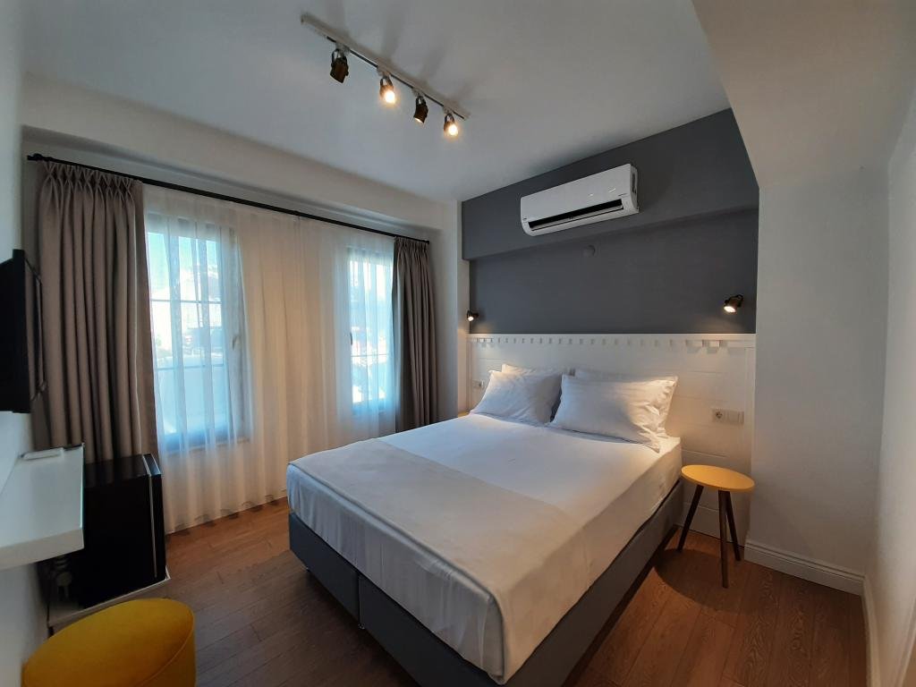 Бозджаада: AdaLoca Otel (+12 Yetişkin Oteli)
