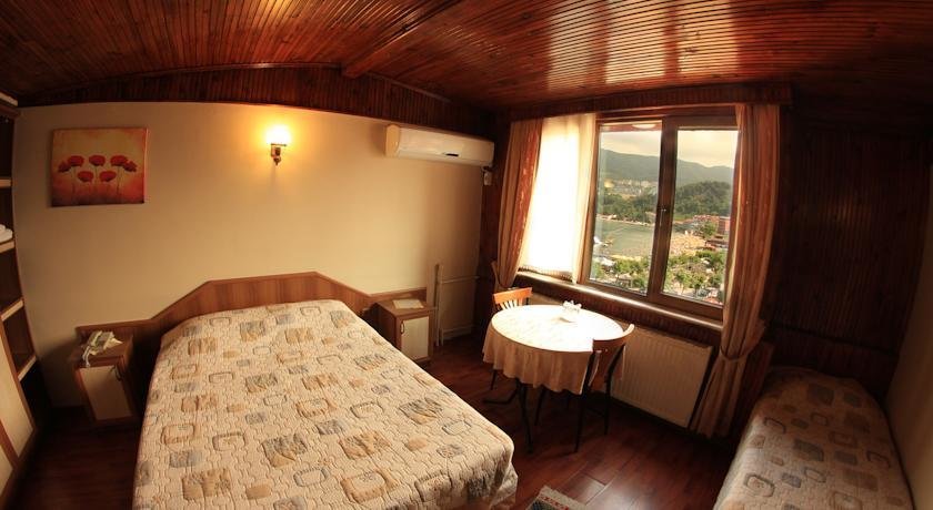 Бартын: Timur Hotel
