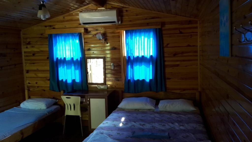 Адрасан: Adrasya Bungalovs