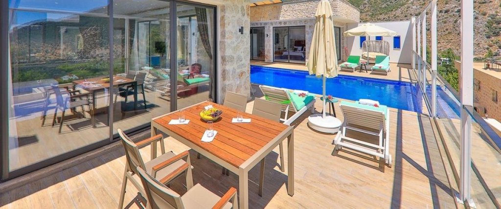 Исламлар: Villa Nare 8