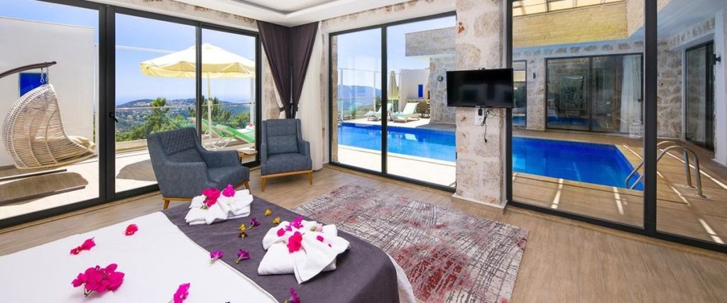 Исламлар: Villa Nare 8