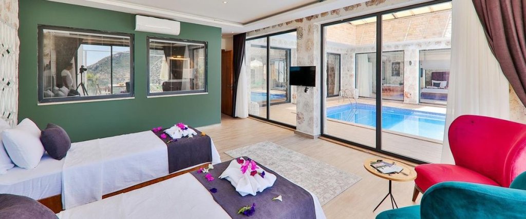Исламлар: Villa Nare 8