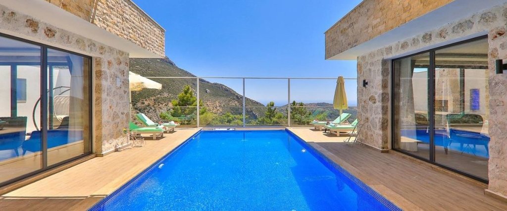 Исламлар: Villa Nare 8